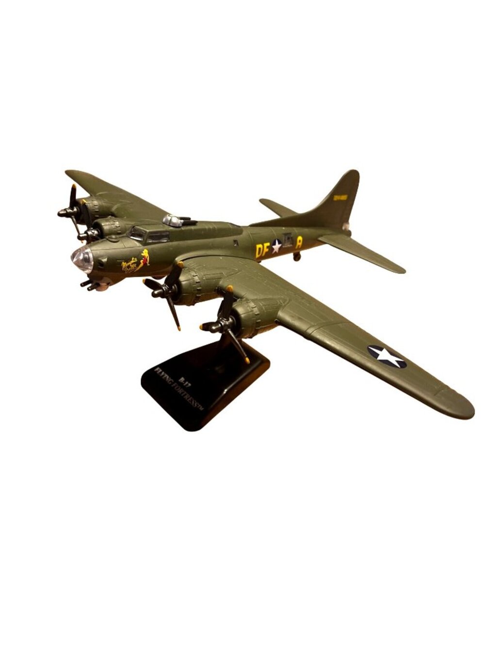 B-17 Flying Fortress Memphis Belle 1/54 Scale WWII Bomber Model Airplane